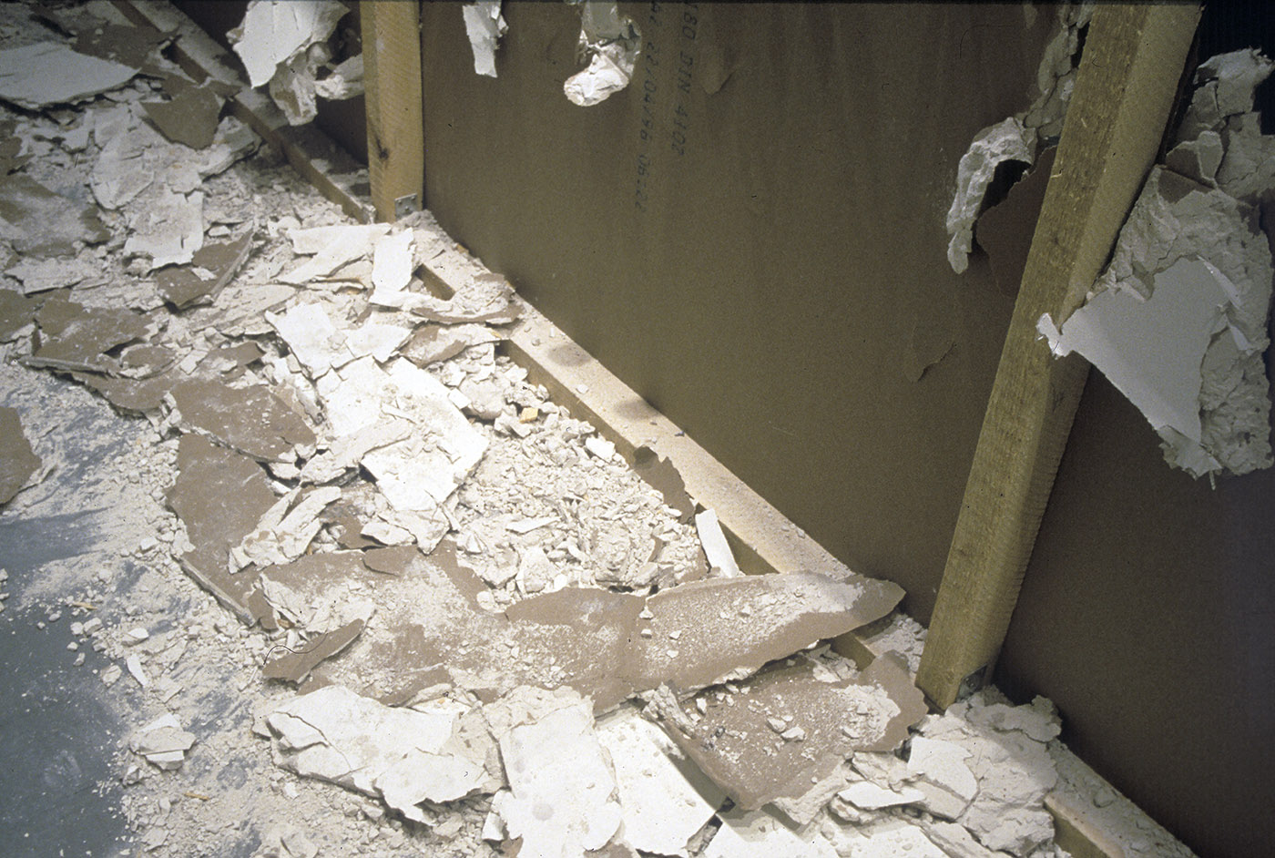 He Who Hesitates Is Lost — Künstlerhaus Bethanien, Berlin, 1999